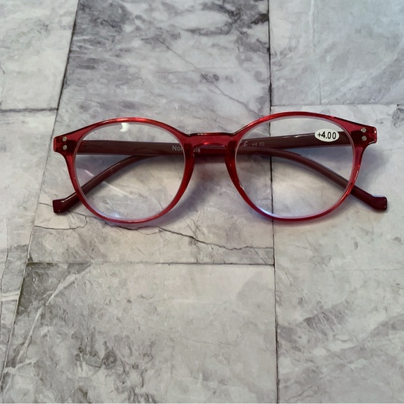 FINAL PRICE Norperwis red reading glasses with red case 4.00 strength - Picture 2 of 8